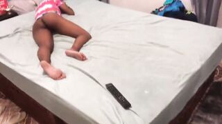 I arrived from the club I found my niece lying