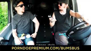 BUMS BUS - Outdoors van pounded with good alternative German