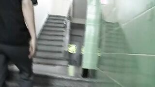 Blondine und two Herren die Pfaenden wollen - da geht doch was