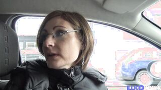 Beatrice offers herself a dick to deceive her hubby