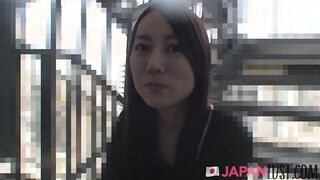 Boring porn video – Slim Japanese milf Comes Hungry For pov Cumshot