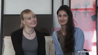 Dyke Lovers Play With the Magic Wand