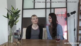Dyke Lovers Play With the Magic Wand