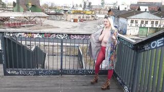 TRAIN STATION VS HOT SANDRA FLASHING