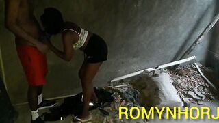 MORENO DA FAVELA DO RIO DE JANEIRO WAS HIKING, AND