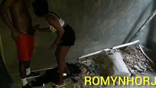 MORENO DA FAVELA DO RIO DE JANEIRO WAS HIKING, AND
