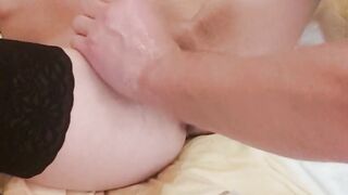 Voluptuous fisting and stretching thin chick snatch noisy moans