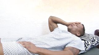 Patient fickt Aerztin gesund