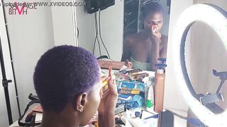 Getting nude as I do my makeup - Clip Shoot