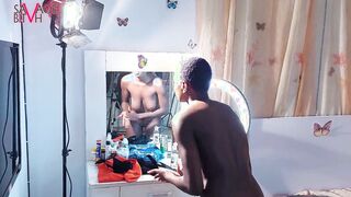 Getting nude as I do my makeup - Clip Shoot