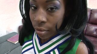 African 19 Year Old fickt mit Dr. Lee