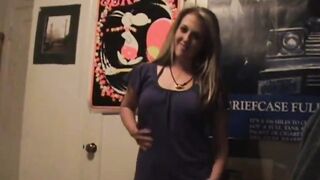 Dick hungry 19 year old gets on her knees