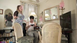 Stepson gets sex while watching vr porn