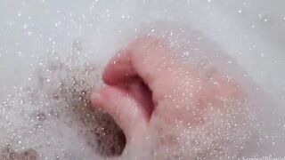 Older Bimbo Cougar Takes Young Penis inside the Bathtub