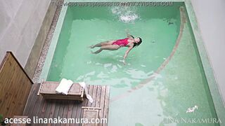 No need to take off your bikini, no! Just pull