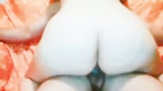 Having sex with a Hottie Mexican Hispanic with a huge ass on her sofa