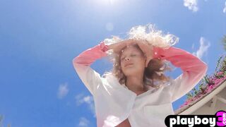 Hispanic huge butt teens Alina Lopez pose totally nude and