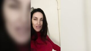 The bitch retired during the party to please the cunt