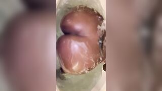 LolaMonroe twerking into bubbles