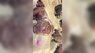 LolaMonroe twerking into bubbles
