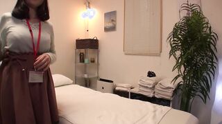 Office Lady Gets Squirting Strokes from Therapist