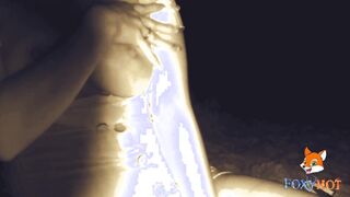 Flashing on the beach at night exhibitionism