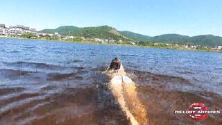 ON HOLIDAYS AT THE CAMPING INSIDE FLORIP, THE BLONDE MAKES