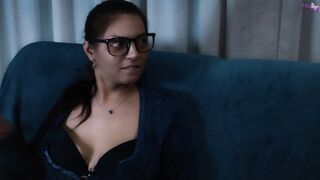 Pervy Stepson Jerks Off Inside Front Of His Stepmom Until