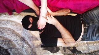 Worshiping of nylon tights toes and bare foot