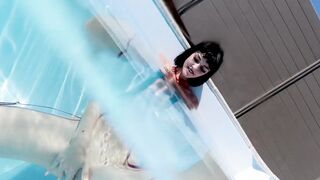 Masturbation et doigtage de cul aquatique