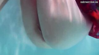 Nikita Vodorezova shows off her Bombshell body underwater