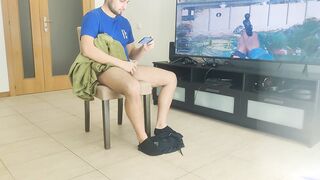 mom with long butt nailed me into a chair when