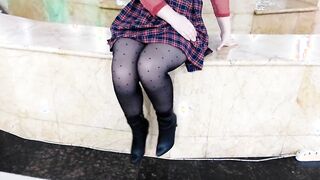 Nylon legs inside mall