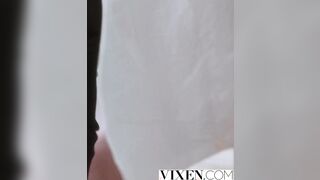 VIXEN Freya & her boss mix business & satisfaction on