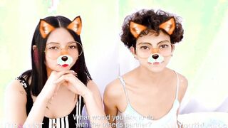Mexican women Chloe and Lucille