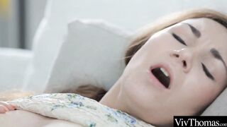 Super Sexy Brunettes kiss passionately before 1 eats the others bald