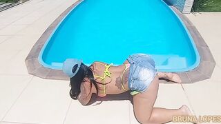Sun porn video – SEX, SUN AND POOL A LOT OF SLAUGHTERING AND BITCHING