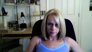 Hottie Blonde women Livestream Tease