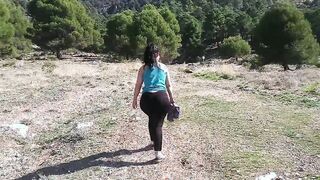 (Outdoors forest) flash boobies and huge booty fuck Goddess strngr hiker