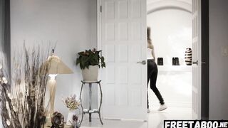 19 Year Old Gianna Dior Fall Inside Love With A Stranger -