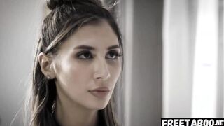 19 Year Old Gianna Dior Fall Inside Love With A Stranger -