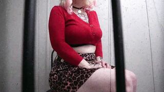 GothBunny Cosplays Maria from Silent Hill two