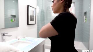 Danny bangs stepmom's bangin' body