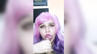 She is so turned on. E-bimbos wants babe cum inside her mouth