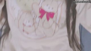 Beauty young bimbos massaging her small snatch - hana lily