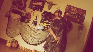 Texas Chainsaw Dancer