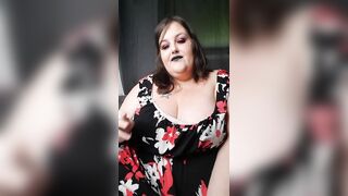 Stroke your penis while i smoke.