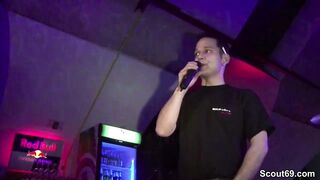 Geile Lesbenshow mit Beauty Cora auf einer Party inside Berlin