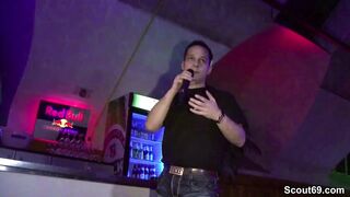 Geile Lesbenshow mit Beauty Cora auf einer Party inside Berlin