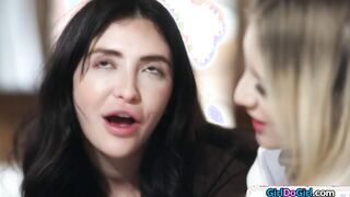 Busty babe and petite gf licking lesbian